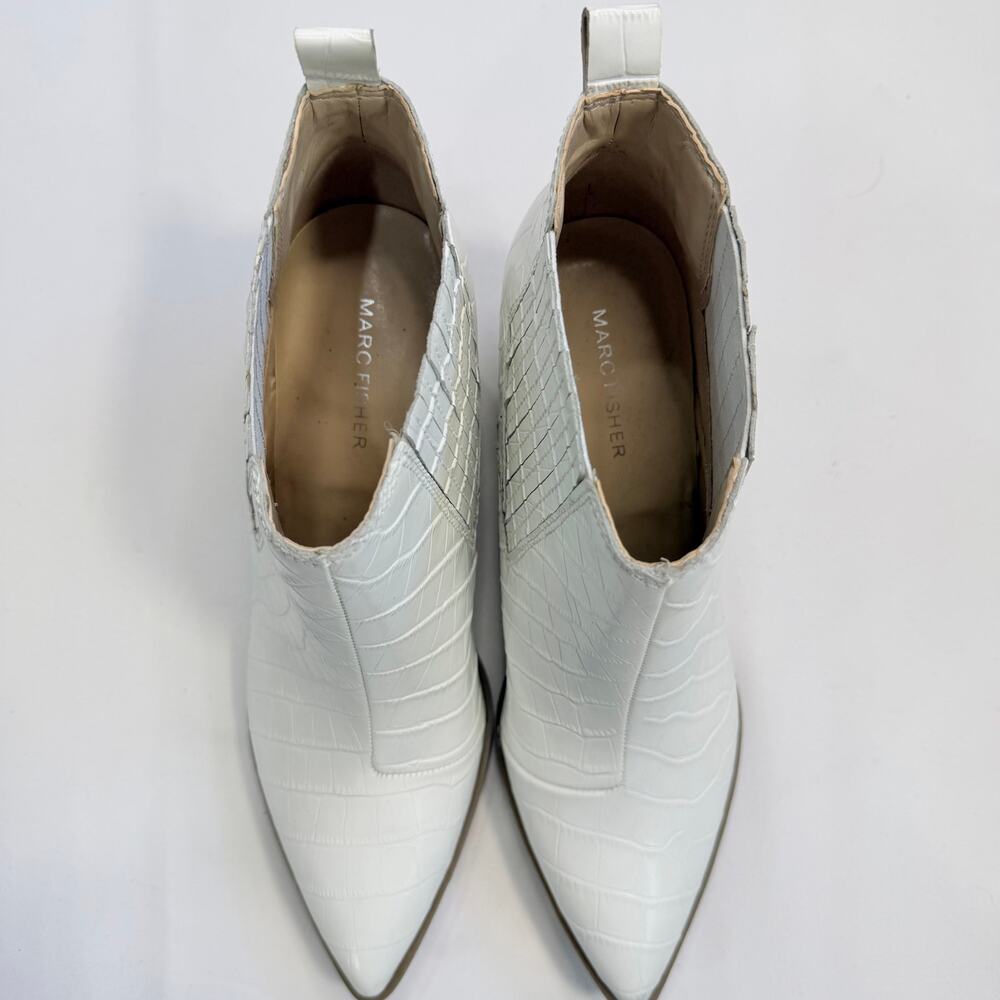 Marc Fisher White Western Ankle Boots Croc Embossed 9 Coastal Cowgirl Festival - Picture 2 of 10